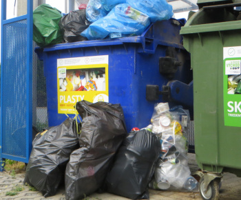 Aktuality / Triedenie a vývoz odpadov - foto Aktuality / Triedenie a vývoz odpadov - foto