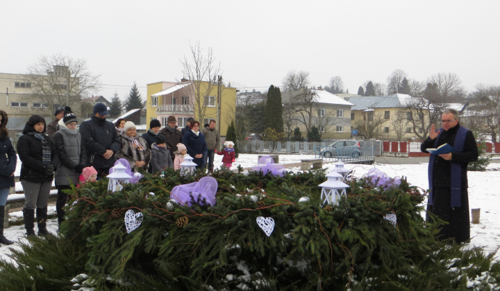 Požehnanie adventného venca