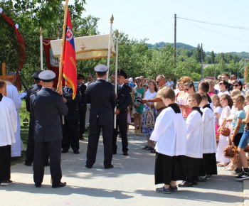 Procesia s Božím telom