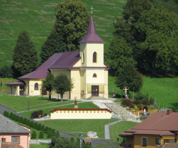 Areál kostola a fary