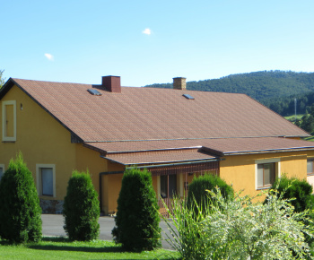 Areál kostola a fary
